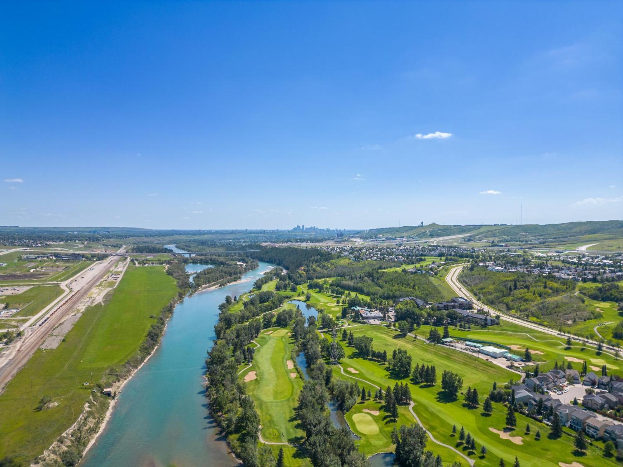 YYC Cozy Rockland Park Unit+Parking 아파트 외부 사진
