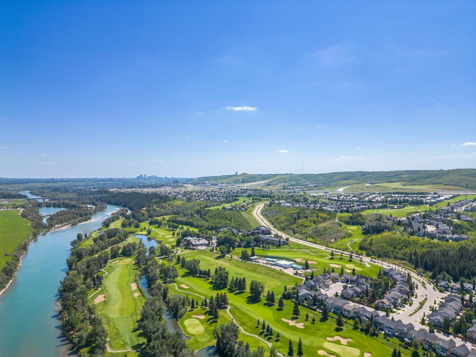 YYC Cozy Rockland Park Unit+Parking 아파트 외부 사진