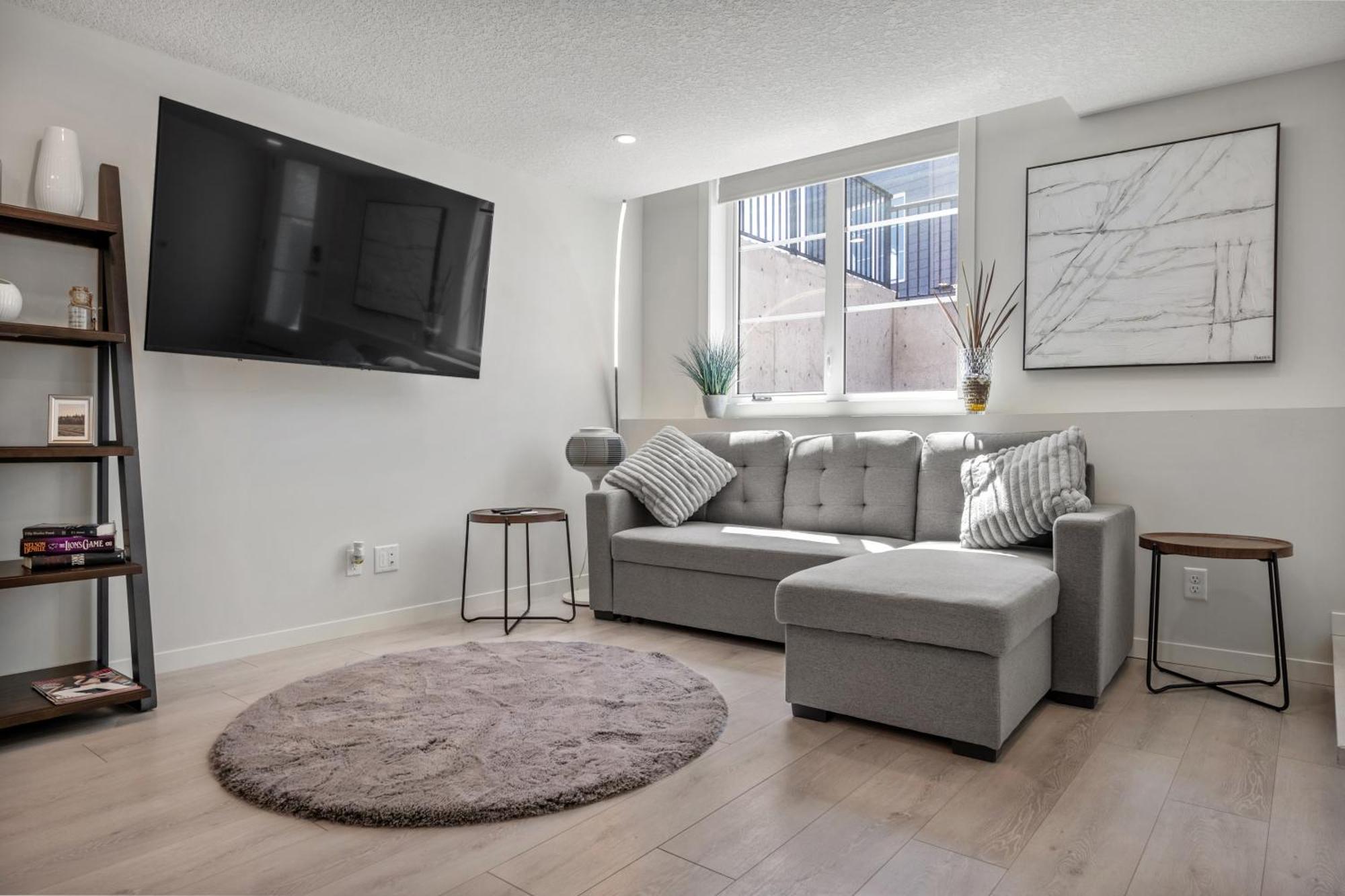 YYC Cozy Rockland Park Unit+Parking 아파트 외부 사진