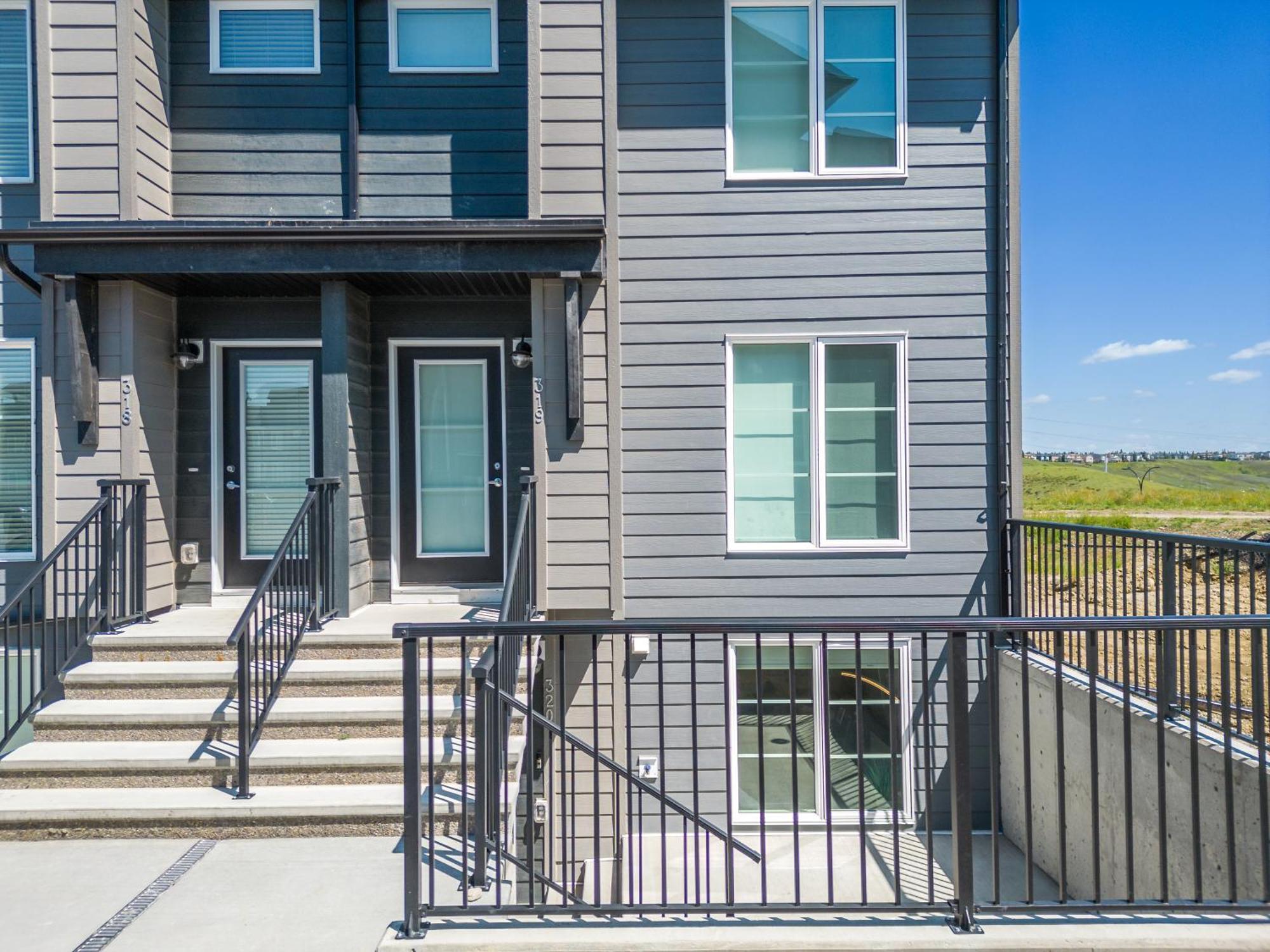 YYC Cozy Rockland Park Unit+Parking 아파트 외부 사진