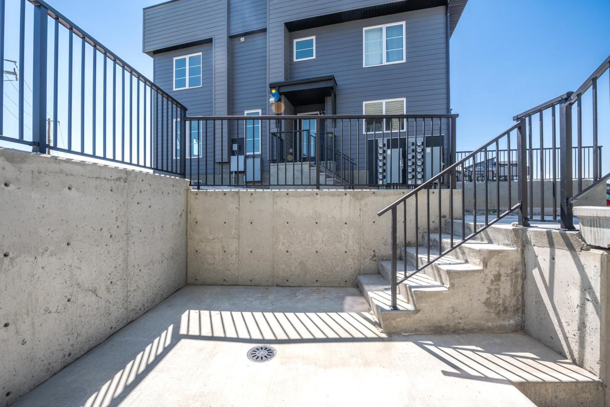 YYC Cozy Rockland Park Unit+Parking 아파트 외부 사진