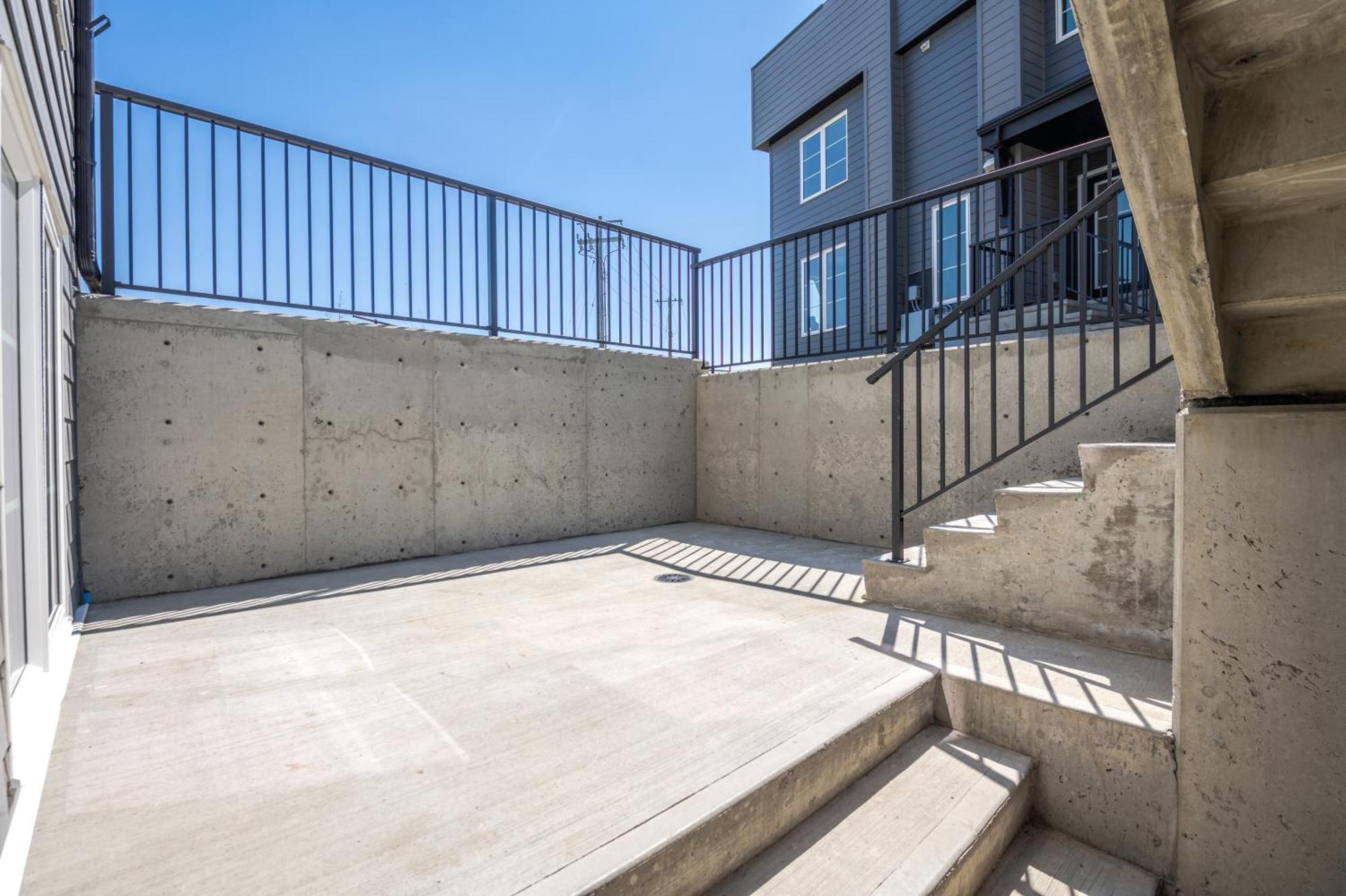 YYC Cozy Rockland Park Unit+Parking 아파트 외부 사진